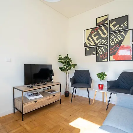 Heights By Lovelystay Porto