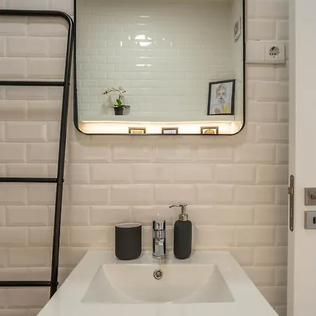 Heights By Lovelystay *