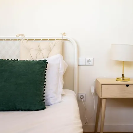Heights By Lovelystay Porto